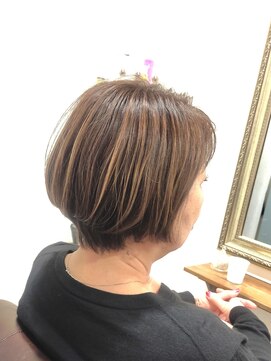 ヘアー グリーン(hair green) 30代40代50代/ショートボブ/白髪ぼかしハイライト