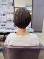 トレセッテ(tre sette)&nbsp;寒色系ナチュラルブラウンカラー/ショートボブスタイル