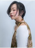 【MAULOA】上品フォルムの大人ボブ センターパート 黒髪スタイル
