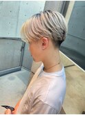 ハイトーン毛流れナチュラルセンターパートホワイトカラー