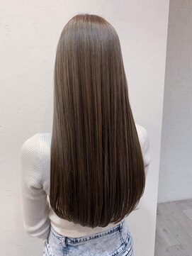 ニィー バイ ディコ(nii by Dico) ツヤグレージュ☆