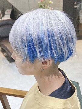 デイズ(days) インナーカラー/ツートンカラー/マッシュショートビビッドブルー