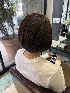 ノーム バイ アウラ(norm. by aura) 【バッサリボブ】