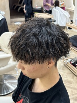 ラヴィズム 名駅店(LUVISM) 名古屋/メンズカット/メンズパーマ/眉毛/ツイスパ