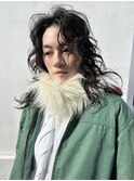 ミディアムナチュラルウェーブレイヤー黒髪