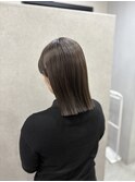 切りっぱなしボブ×グレージュ