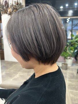 リファム(Re:fam) グレージュカラー