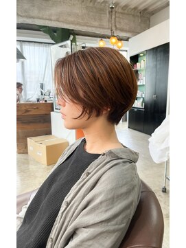 ビハインドザカーテン(BEHIND THE CURTAIN) シークレットハイライト×大人ハイライト×ショート