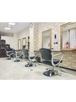 【住之江・北加賀屋駅】大人の清潔感を纏うカラーケア《根本白髪染め￥2,200》《全体白髪染め￥2,750～》