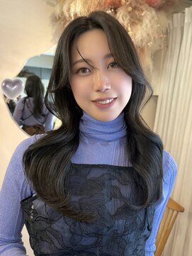 ユニ 表参道(uni) 大人気の韓国女優風くびれレイヤーカット/ヨシンモリ/エギョモリ