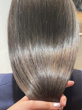 ボタニカ(Botanica) ベージュブラウン /辻堂駅/レイヤーカット/レイヤーロング