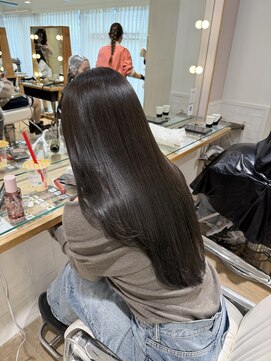 ネオリーブ チロル 横浜西口店(Neolive CiroL.) オリーブグレージュ　レイヤーカット