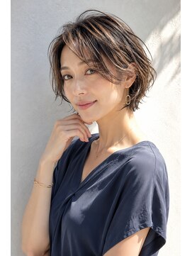アッシュ 学芸大学店(Ash) ショートボブ/大人女性/アッシュグレー/白髪ぼかし/脱白髪染め