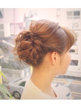 フーガ ニューヨーク 赤坂店(WHO-GA N.Y.) ドレスヘア 結婚式・二次会 【赤坂 WHO-GA】