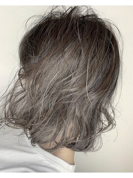 アヴァンス アリオ鳳店(AVANCE) ハイライト×グラデーション×ボブ