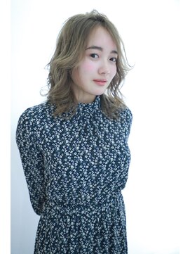 ヘアーリゾート ルアーナ(hair resort LUANA) ハイトーンカラーで楽しむニュースな透け感カラー