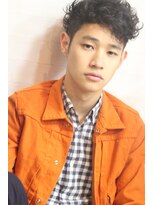 ブークル(boucle)&nbsp;外国人風刈り上げツーブロックパーマスタイル