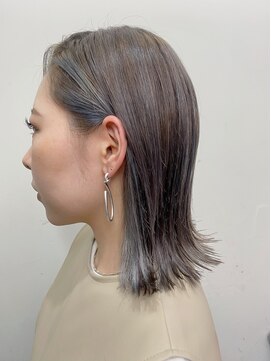 オンザ(ONTHE) インナーカラーブルージュ切りっぱなしミディアムボブ【林京平】