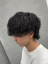 オーバルバイアピッシュ(OVARL by apish) 縦落ちツイスパウルフ波巻きカルマパーマ