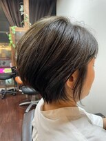 ジニアル(XeniaL) 丸みショートボブ