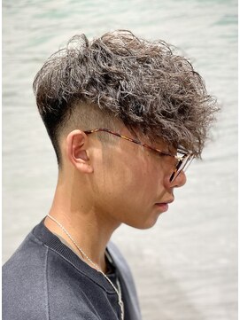 ヨシザワインク プレミアム 横浜 桜木町店(YOSHIZAWA Inc. PREMIUM) 外国人風強めスパイラルパーマ×ツーブロック