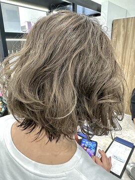 ディーボーイ 健軍店(D-BOY) ハイライト/ブリーチ!白髪ぼかし