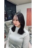 切りっぱなしミディアム×顔まわりレイヤー　似合わせカット