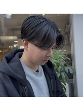 【流れる縮毛矯正で作るセンターパート】［メンズ/メンズパーマ/スパイラルパーマ/メンズカット/渋谷］