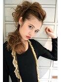 サイドがタイトなリーゼント風セットアップ