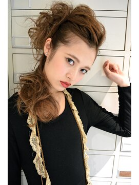 ノーラン(NoLan) サイドがタイトなリーゼント風セットアップ