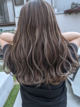 アンアロール(an aRoiR) 西海岸ハイライト