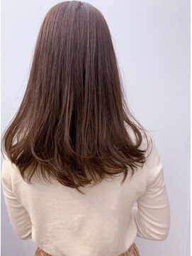 ナンバー イル デュッカ 札幌(N° il duca) 大人かわいいエギョモリ ミルクティーブラウン ひし形シルエット