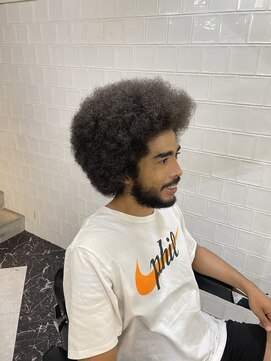 メリケンバーバーショップ フクオカ(MERICAN BARBERSHOP FUK) かき上げヘアショートレイアーくせ毛風パーマコンマヘアS13