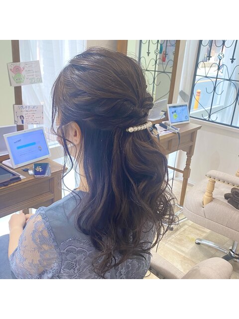 ハーフアップヘアアレンジ