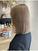 ミルクティーベージュ×ボブ