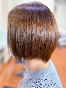 アークスヘアー 20代30代40代外ショートボブハイライトブラウン立体感小顔