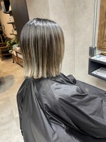 サニー 渋谷(SUNNY)&nbsp;バレイヤージュ、ハイライト、レイヤーロング、グレーベージュ