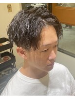 フリーク バーバーショップ 都島店(FREAK BARBER SHOP) 黒髪束感ツーブロックセンターパートツイストスパイラルパーマ