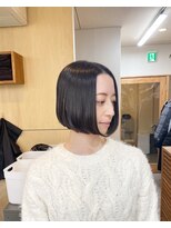 リラ バイ クオーレ(LIRA by CUORE)&nbsp;切りっぱなしボブ