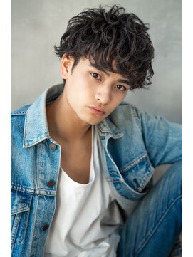 ケアリー 練馬(Carelly) ツイストパーマ七三オールバックマッシュウルフスリークショート