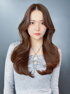 アイティーバイアルバム 藤沢店(IT by ALBUM) 韓国ヘア顔周りレイヤーロングミルクティー_F40073
