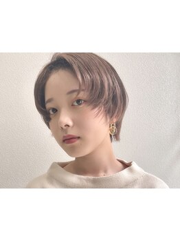 思い切ったイメチェンが好評!!ショートにするなら『カット』の巧いAPPiiSで★似合わせ力×小顔カット★