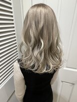 エイト新宿店(EIGHT shinjuku)&nbsp;ホワイトベージュ！TAMAI