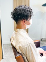 ネイヴィル オモテサンドウ(navile omotesando) 刈り上げサイドグラデーション×センターパートパーマ