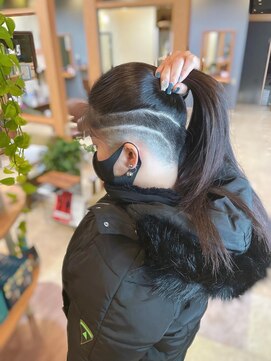 ヘアメイク ミチ 富田店(HAIRMAKE MICHI) 【MICHI 富田店 古作蓮】スキンフェード女子