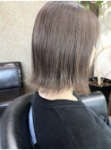 透明感グレージュ