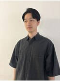 センターパートマッシュ