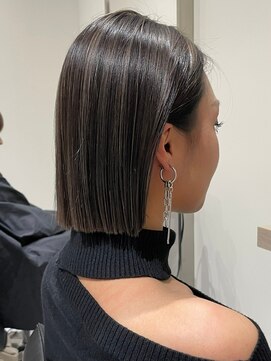 ヨロ 上野(YOLO) ハイライトカラーミルクティーベージュケアブリーチダブルカラー