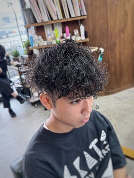 ロルド シェリ(Rold Cheri) 【山本智文】ツイストスパイラルパーマV字マッシュ