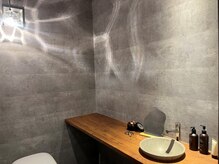 イェン(YEN.)の雰囲気（洗練された落ち着く空間になっています◎）